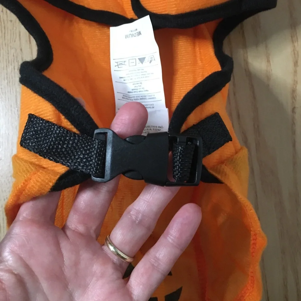 New Doggie 🐶 1pc Pumpkin Harness Halloween 🎃 Costume Belly 9” Neck 6.5” Across
